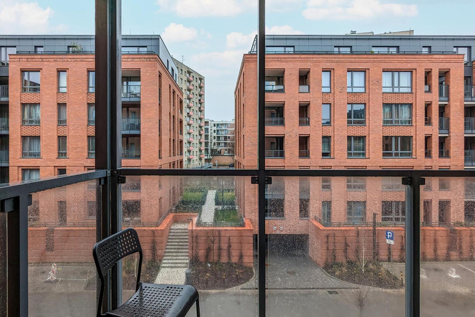Woodicapart With Balcony In By Renters Lejlighed Gdańsk